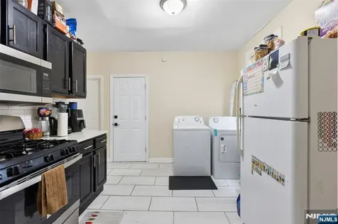 447 17th Street Newark NJ 07103