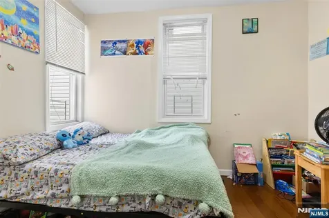 447 17th Street Newark NJ 07103