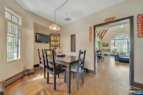 17 Hillside Avenue Upper Saddle River NJ 07458