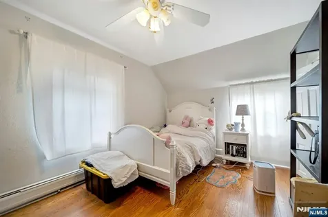 17 Hillside Avenue Upper Saddle River NJ 07458
