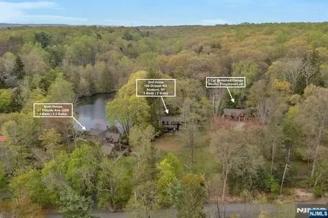 17 Hillside Avenue Upper Saddle River NJ 07458