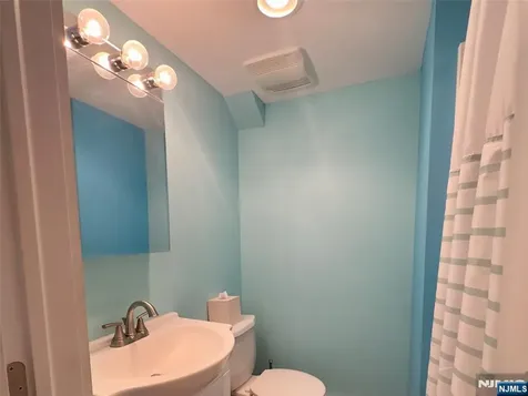 17 Hillside Avenue Upper Saddle River NJ 07458