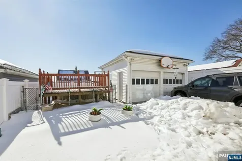 169 6th Street Clifton NJ 07011