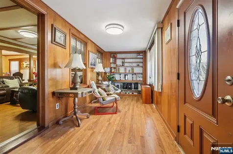 169 6th Street Clifton NJ 07011