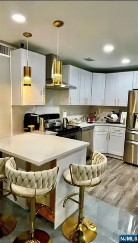 1002 Unicorn Way Clifton NJ 07011