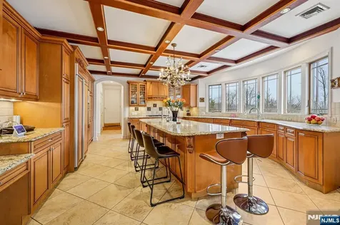 22 Anton Court Woodcliff Lake NJ 07677
