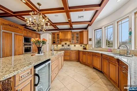 22 Anton Court Woodcliff Lake NJ 07677