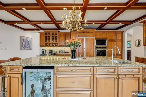 22 Anton Court Woodcliff Lake NJ 07677