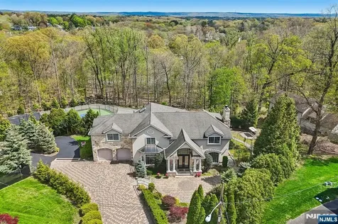 22 Anton Court Woodcliff Lake NJ 07677