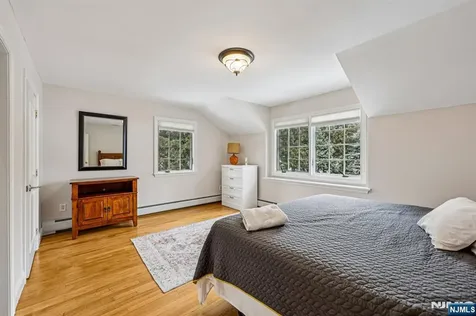 22 Anton Court Woodcliff Lake NJ 07677