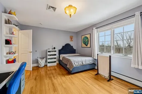 22 Anton Court Woodcliff Lake NJ 07677