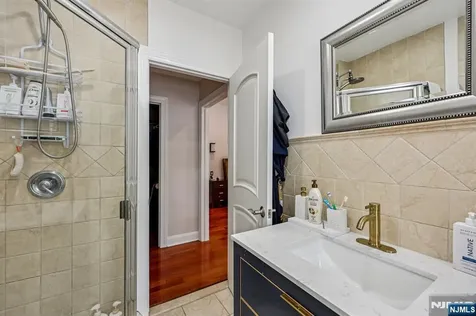 22 Anton Court Woodcliff Lake NJ 07677