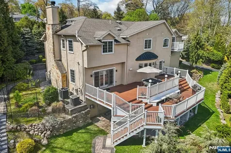 22 Anton Court Woodcliff Lake NJ 07677