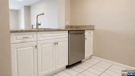 100 Old Palisade Road Fort Lee NJ 07024