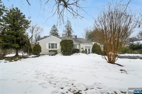 199 Honeysuckle Drive Twp Of Washington NJ 07676