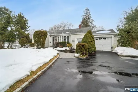 199 Honeysuckle Drive Twp Of Washington NJ 07676
