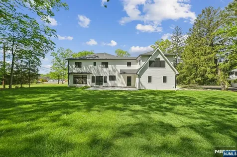 5 Foxcroft Drive Livingston NJ 07039