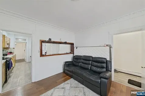 194 Astor Street Newark NJ 07114