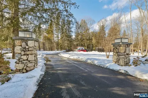 1044 Ramapo Valley Road Mahwah NJ 07430