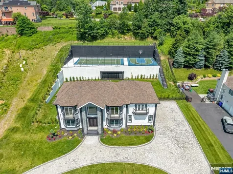 125 Hamilton Trail Totowa NJ 07512