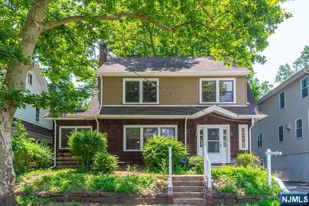 208 Saint Nicholas Avenue Englewood NJ 07631