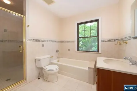 208 Saint Nicholas Avenue Englewood NJ 07631