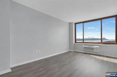 100 Old Palisade Road Fort Lee NJ 07024