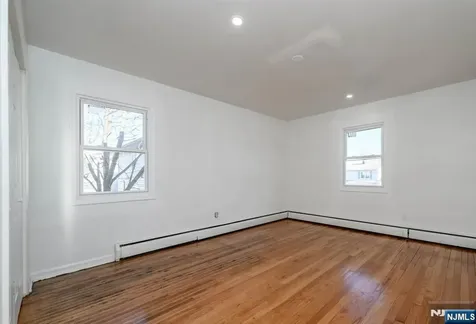 49 River Street Lodi NJ 07644