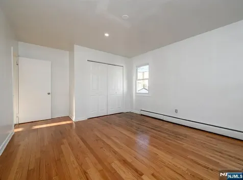 49 River Street Lodi NJ 07644