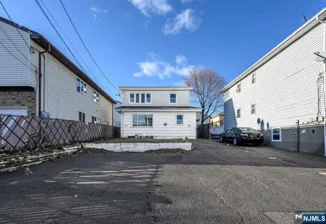 49 River Street Lodi NJ 07644