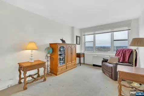 2000 Linwood Avenue Fort Lee NJ 07024