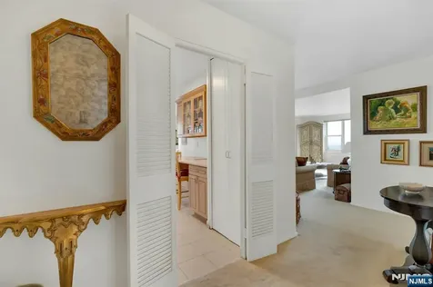 2000 Linwood Avenue Fort Lee NJ 07024