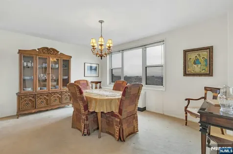 2000 Linwood Avenue Fort Lee NJ 07024