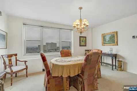 2000 Linwood Avenue Fort Lee NJ 07024