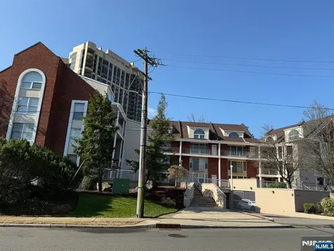 1018 Palisade Fort Lee NJ 07024