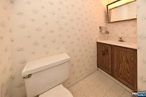 468 Old Tappan Road Old Tappan NJ 07675
