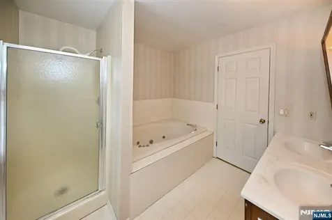 468 Old Tappan Road Old Tappan NJ 07675