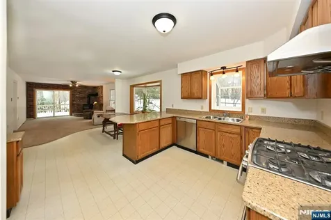 468 Old Tappan Road Old Tappan NJ 07675