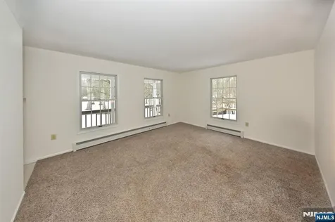 468 Old Tappan Road Old Tappan NJ 07675