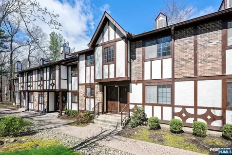 707 Thoreau Court Mahwah NJ 07430