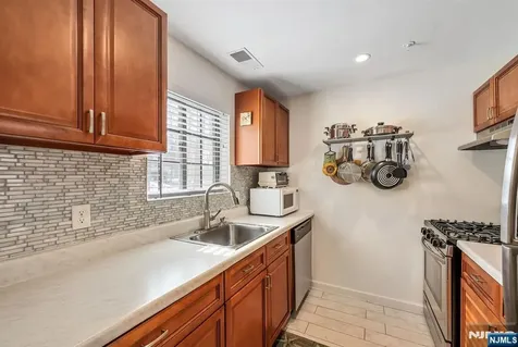 707 Thoreau Court Mahwah NJ 07430