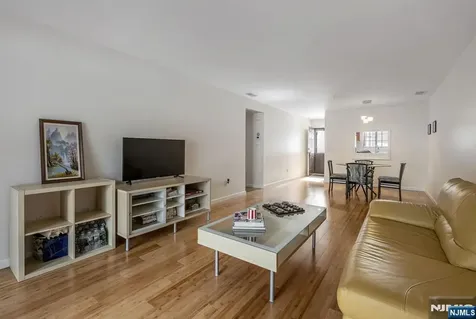 707 Thoreau Court Mahwah NJ 07430