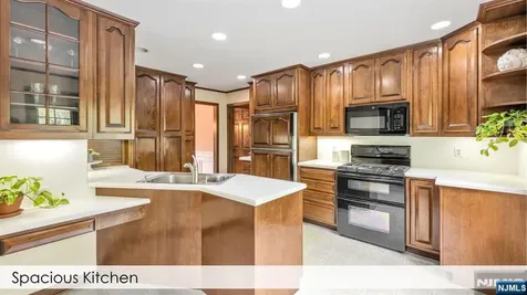 112 Edgewood Road Allendale NJ 07401