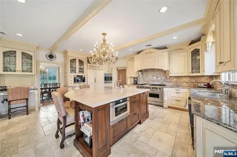 837 Apple Ridge Road Franklin Lakes NJ 07417