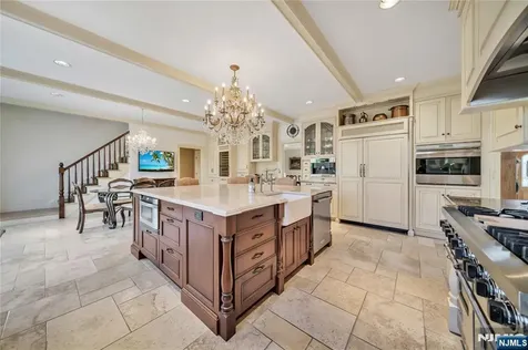 837 Apple Ridge Road Franklin Lakes NJ 07417