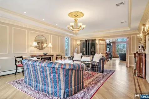 837 Apple Ridge Road Franklin Lakes NJ 07417