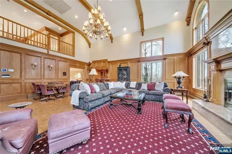 837 Apple Ridge Road Franklin Lakes NJ 07417