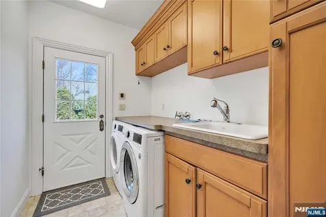 837 Apple Ridge Road Franklin Lakes NJ 07417