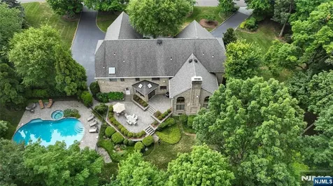 837 Apple Ridge Road Franklin Lakes NJ 07417