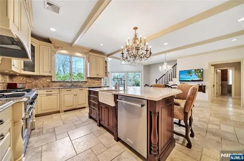 837 Apple Ridge Road Franklin Lakes NJ 07417